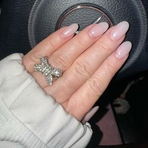 🎀 Le Baguette Bow Ring - stunning diamonds in silver